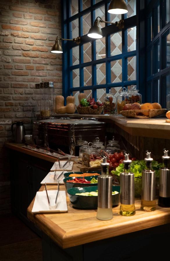 Grand Opera Hotel Kutaisi Ngoại thất bức ảnh