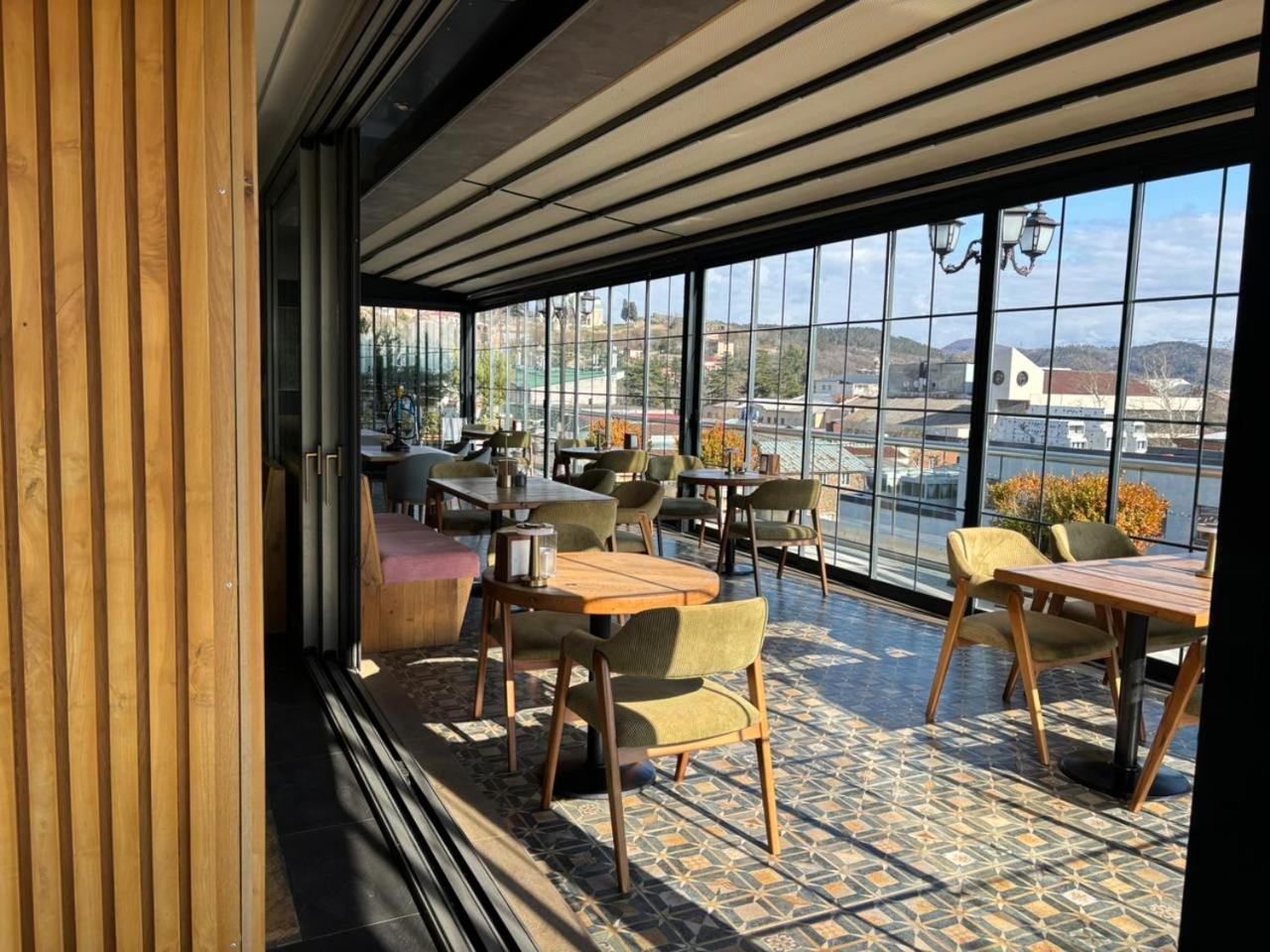 Grand Opera Hotel Kutaisi Ngoại thất bức ảnh